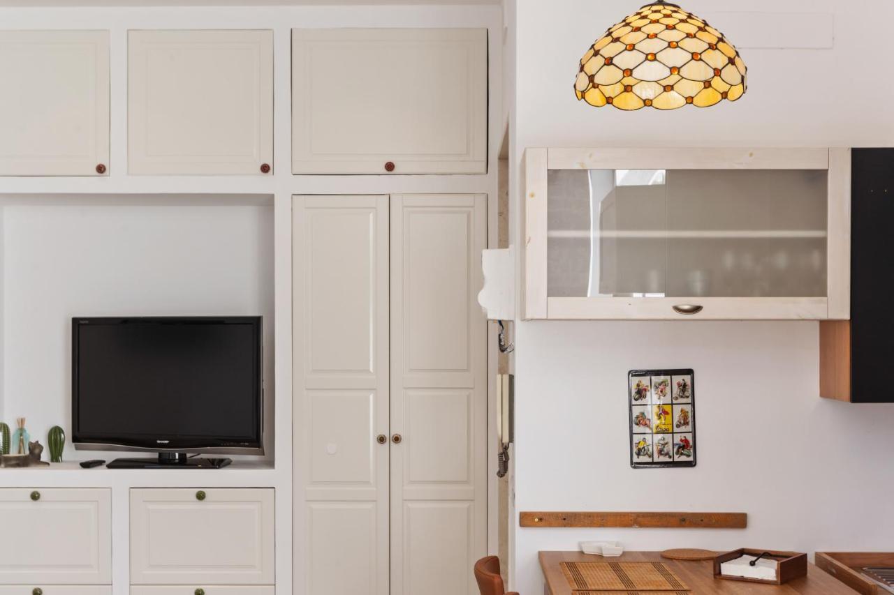 Madonella Apartment Con Terrazzo Bari Eksteriør bilde